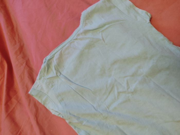 Tee shirt taille 5 ans - photo numéro 8