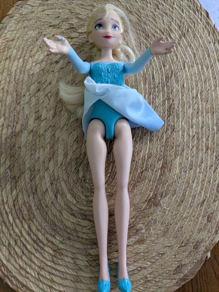 Poupée reine des neiges - photo numéro 3