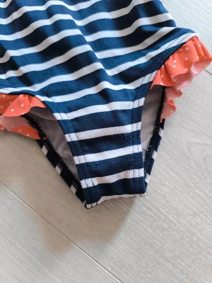 Maillot de bain 6 mois - photo numéro 3