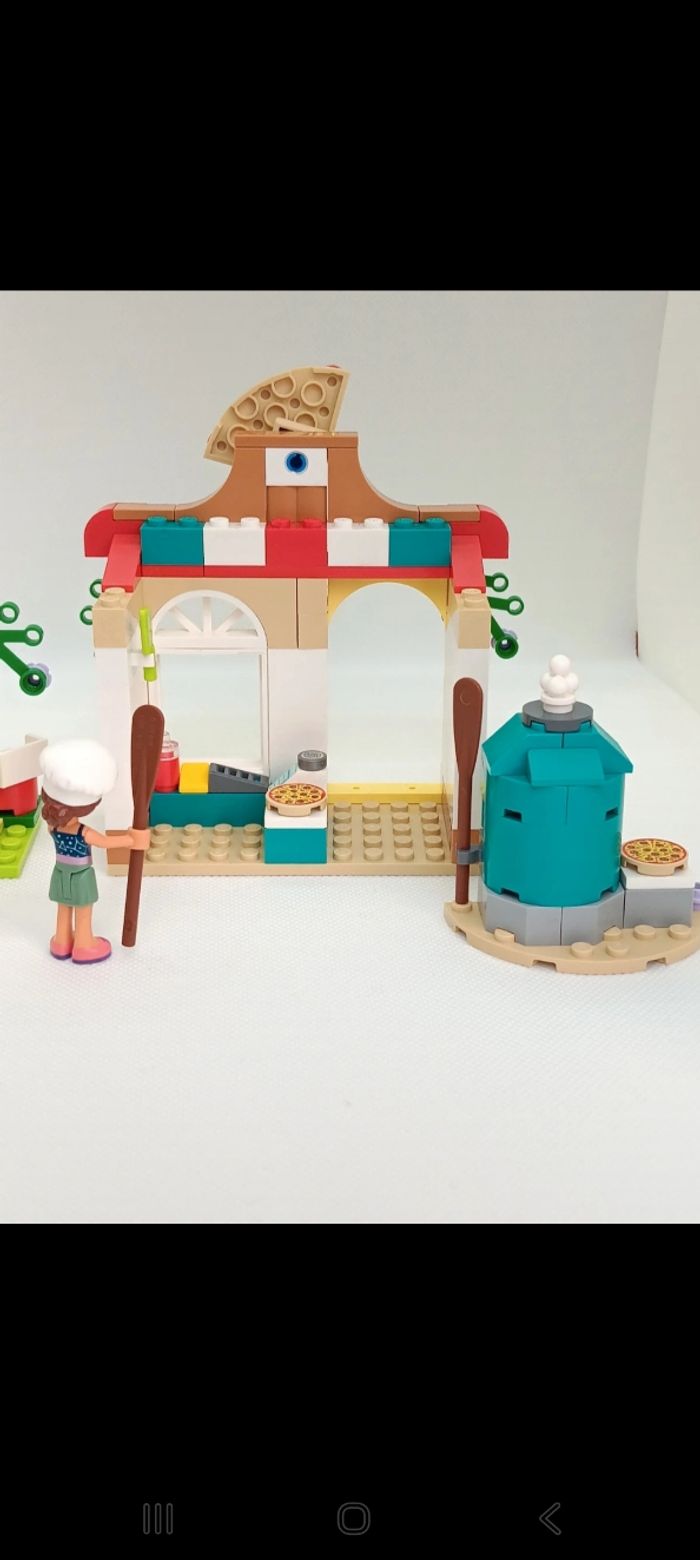 Lego friends  pizzeria de Heartlake City 41705 
Complet - photo numéro 6