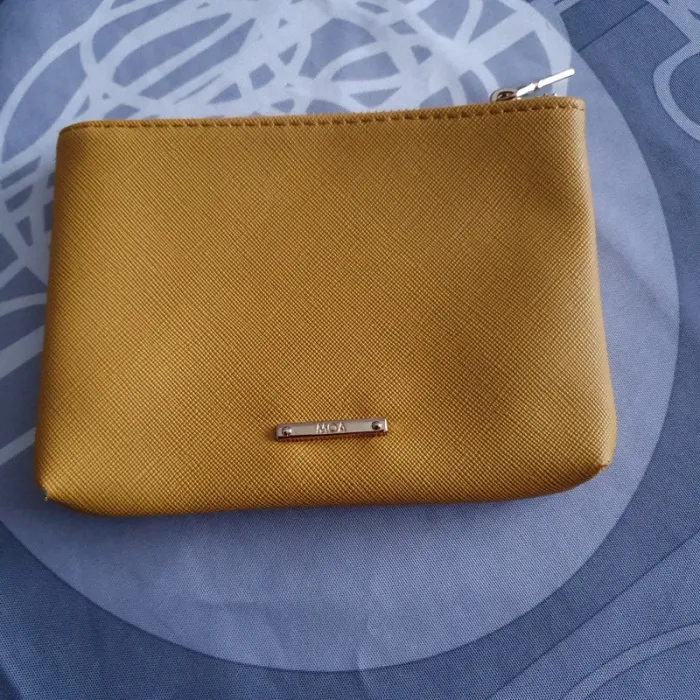 Porte monnaie ou petite pochette