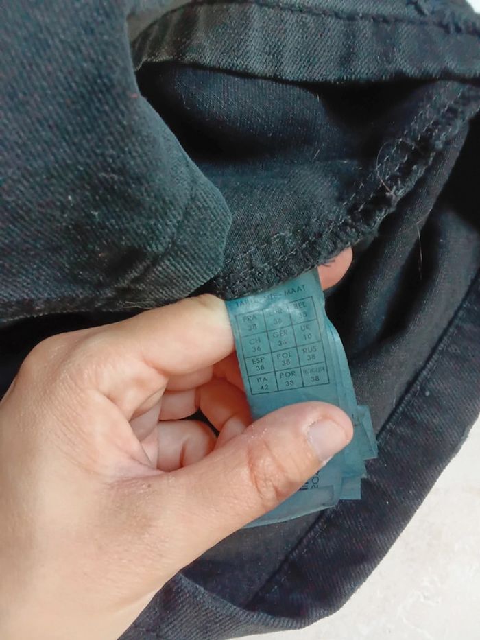 Jupe mini taille 38 denim🌹 - photo numéro 4