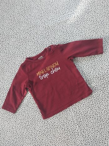T-shirt manches longues bébé 12 mois KIABI coton bio – rouge bordeaux "Mini Lapinou trop chou"