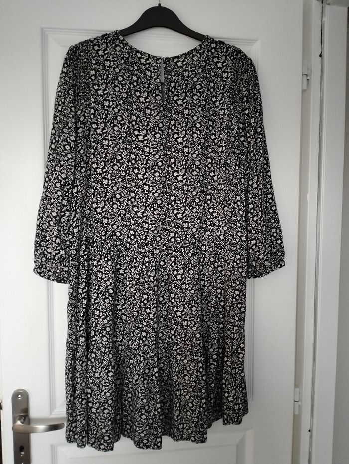 Robe imprimée taille 42 - photo numéro 4