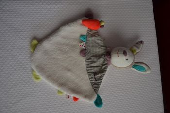DOUDOU PLAT LAPIN TINOO * SAUTHON * 1637