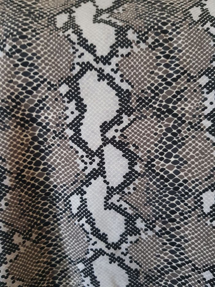 Top Femme taille 36 - photo numéro 2