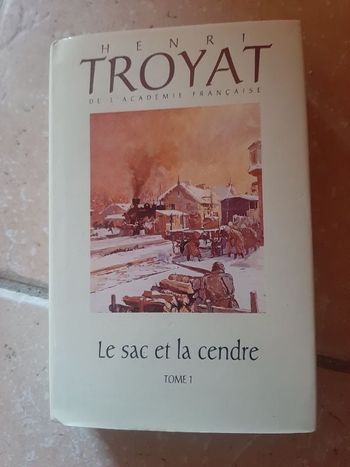 Livre le sac et la cendre tome 1