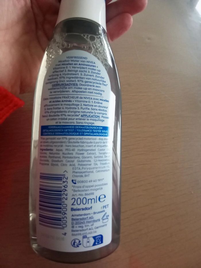 Eau micellaire Nivéa peaux normales neuve - photo numéro 3