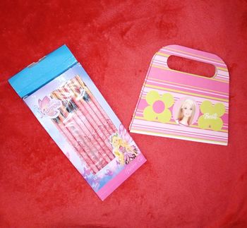 Lot papeterie Barbie neuf