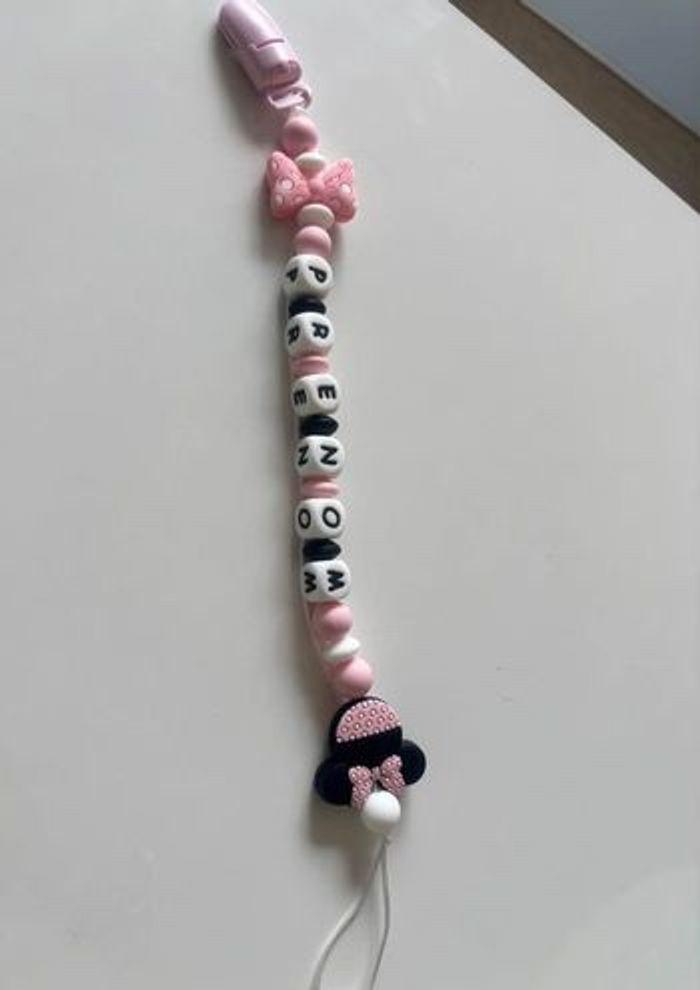 attache tetine personnalisée