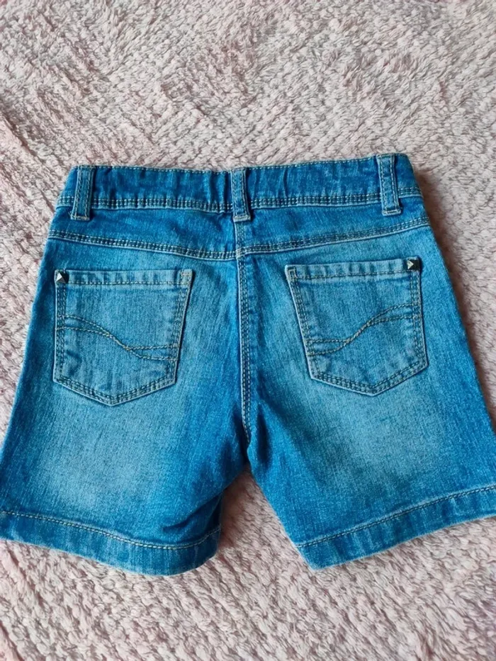 Short 4 ans - photo numéro 3
