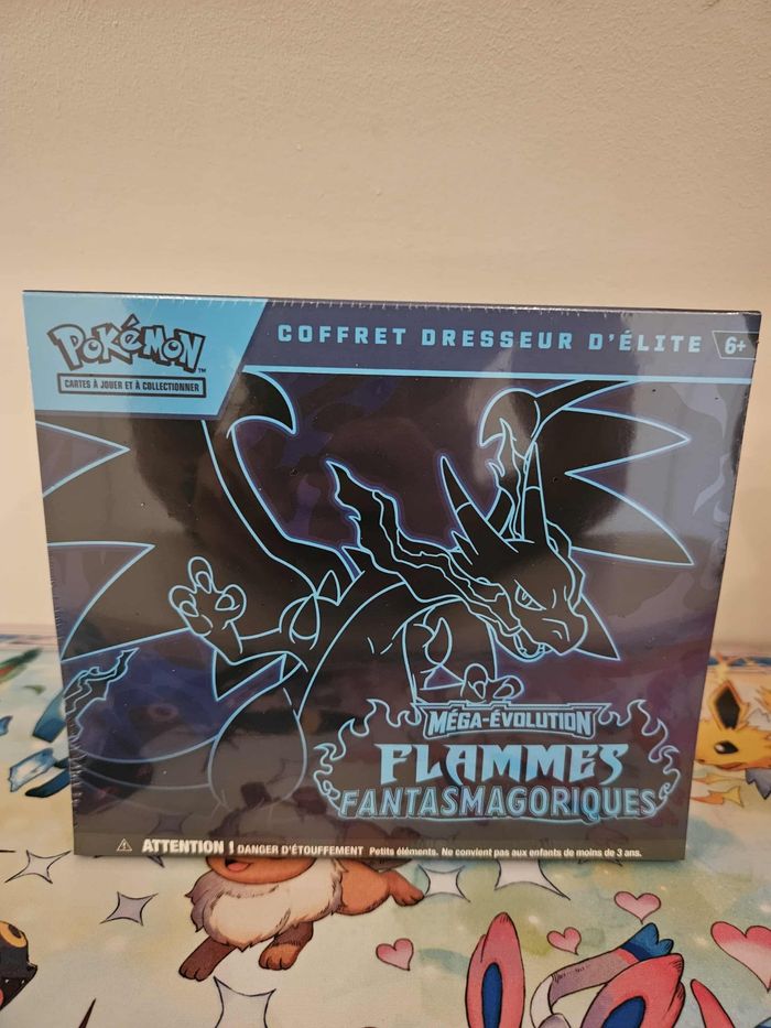 Coffret Pokémon ETB ME02 Flammes Fantasmagoriques