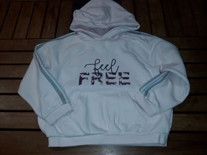 sweat à capuches T 6 ans - photo numéro 5