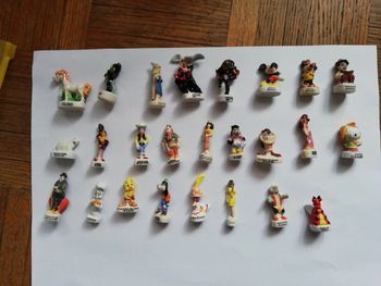 Sublime gros lot personnages disney et autres