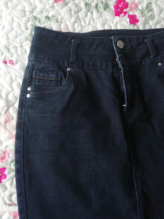 Jupe droite en jean - photo numéro 3