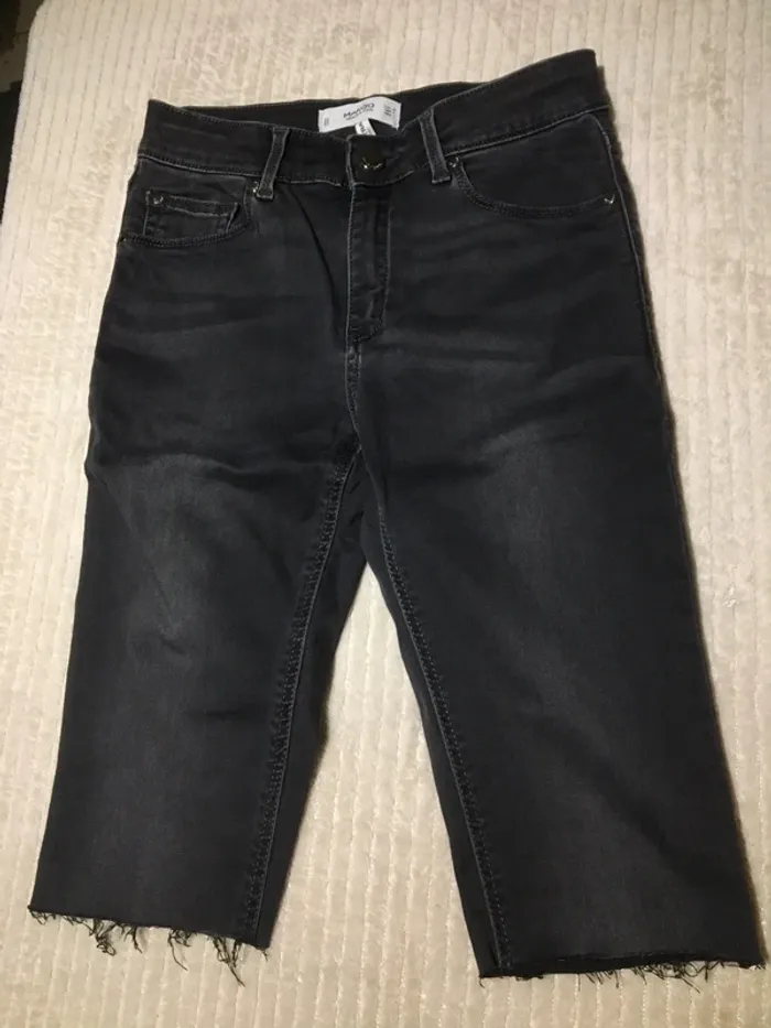 Jeans Court