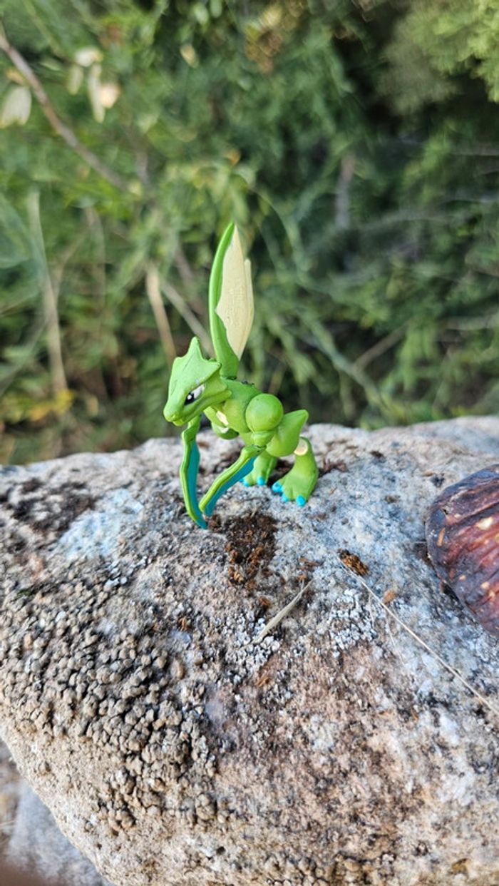 Super figurine Pokemon Insecateur - photo numéro 2