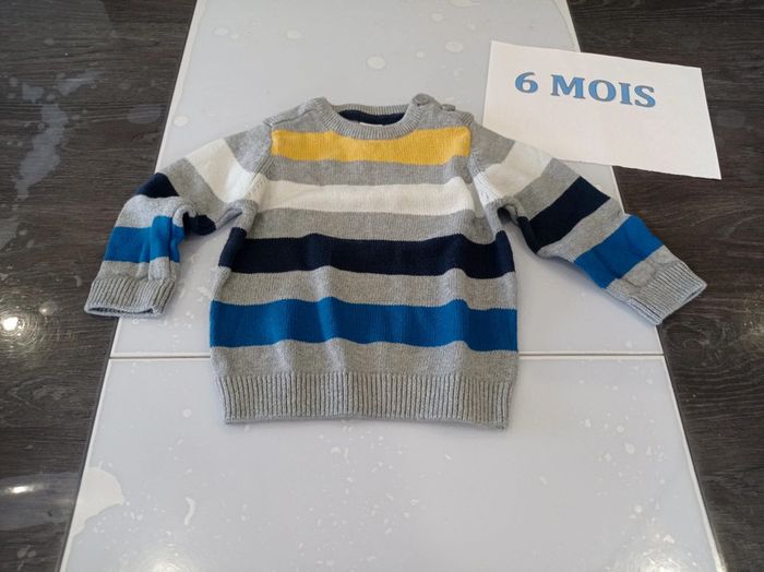 Pull 6 mois