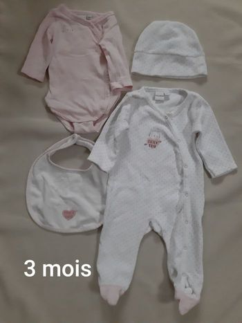 ensemble pyjama + body + bonnet + bavoir fille - P'tit bisou - 3 mois