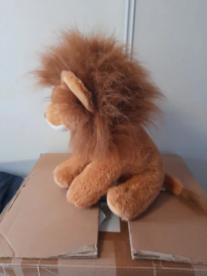 Peluche lion