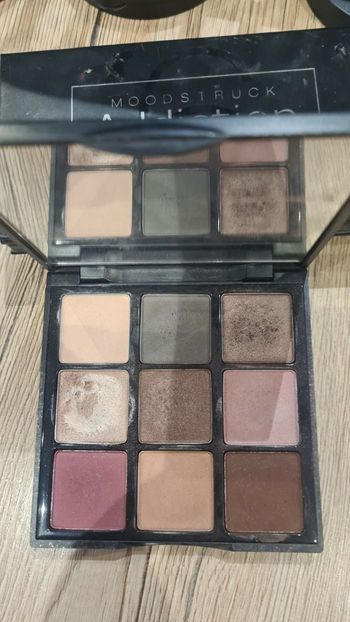 Gros lot de Palette yeux younique 
