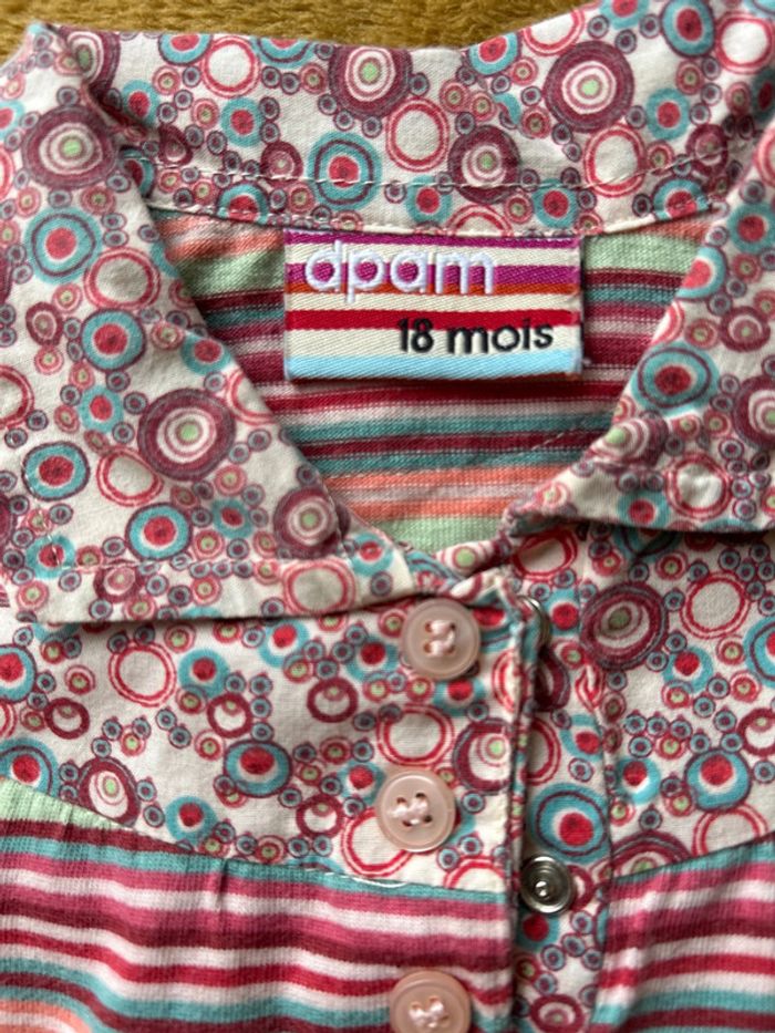 Dpam t shirt avec pression taille 18 mois  quasi neuf - photo numéro 4