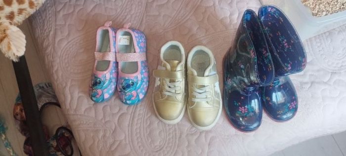 Lot chaussure fille