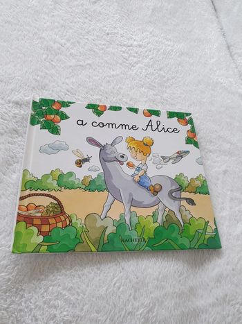 Livre a comme Alice neuf
