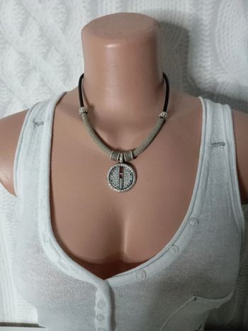 Collier multi matière