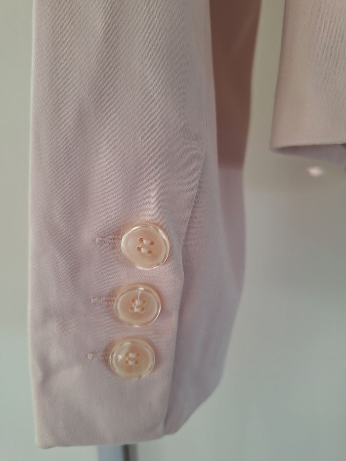 Veste rose clair  taille 42 de belle qualité - photo numéro 5