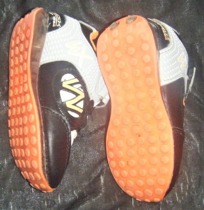 BASKETS WIDIX POINTURE 23 - photo numéro 2