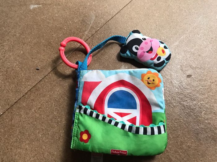 Livre d’éveil Fisher Price la ferme - photo numéro 2