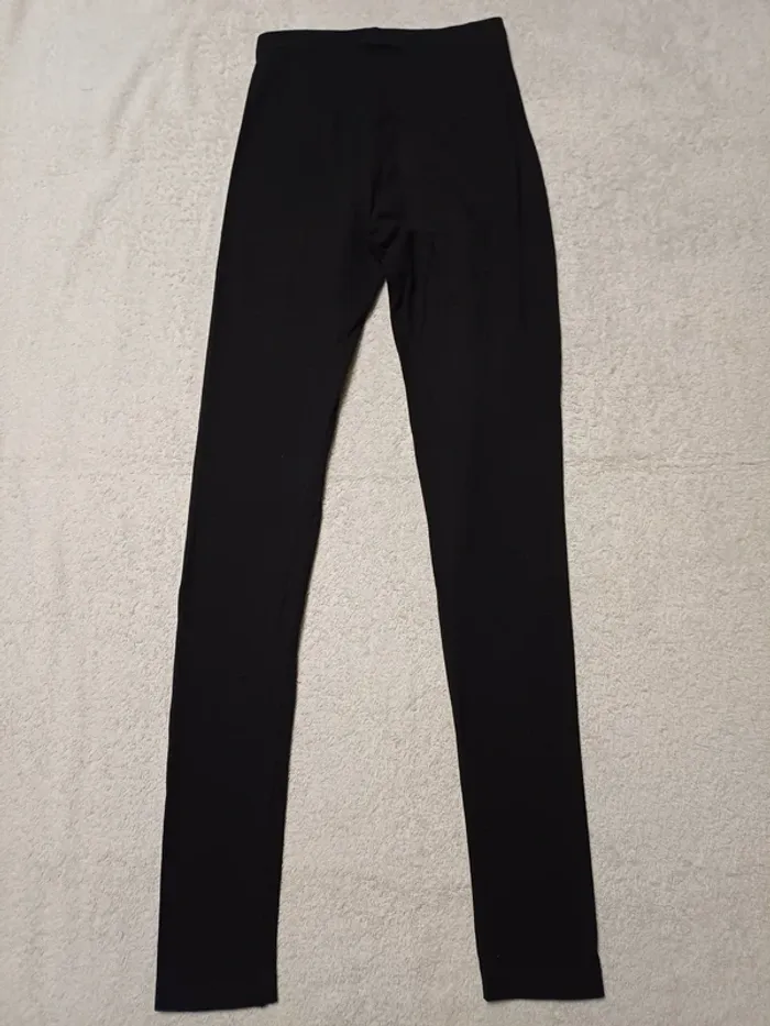 Legging noir XS Kiabi (réf perso G-P51)(familleac72) - photo numéro 2