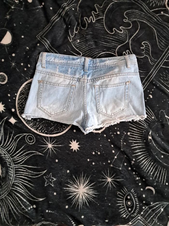 Short 14ans - photo numéro 3