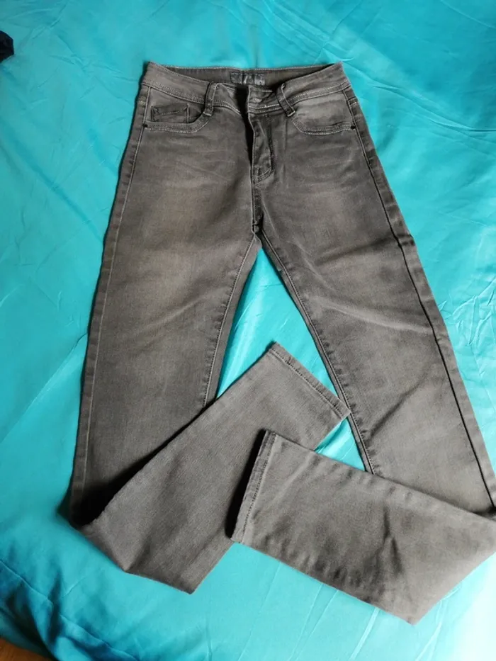 Lot de jeans ado - photo numéro 5