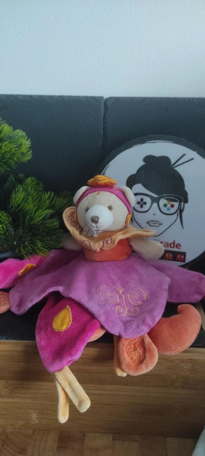 Doudou et compagnie Indidous doudou princesse indienne ours violet orange