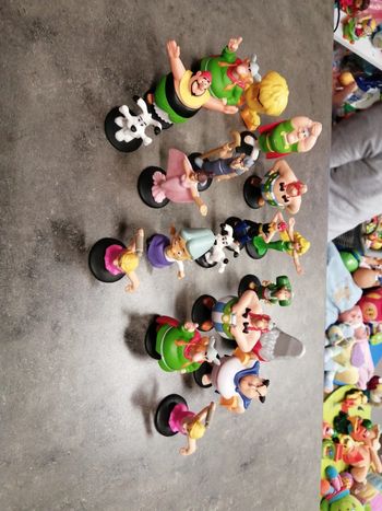 Lot figurines asterix