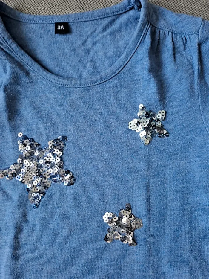 T shirt manches longues étoiles - photo numéro 2