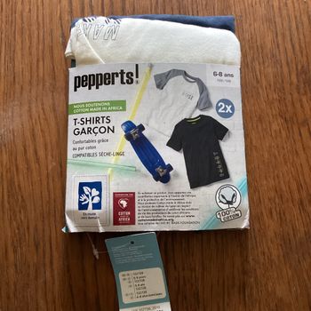 Lot de 2 t shirts 6/8ans