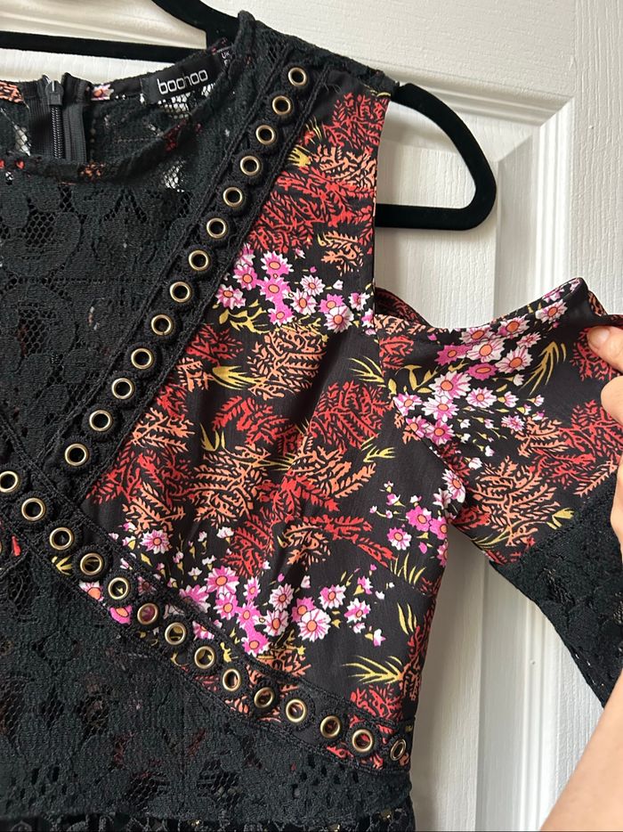 Jolie robe de la marque Boohoo taille 38 - photo numéro 5