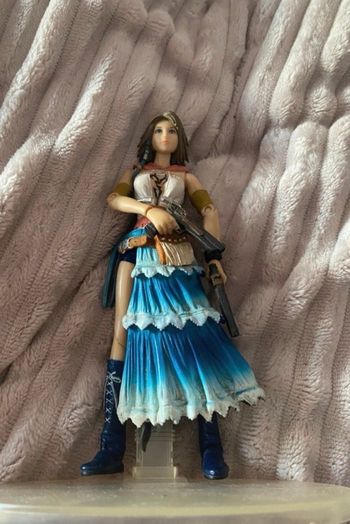 Figurine play art Yuna 