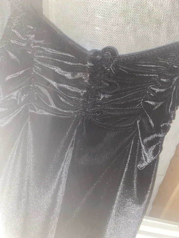 Robe en daim noire - photo numéro 6