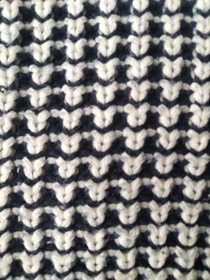 Pull en maille marine et blanc - photo numéro 6