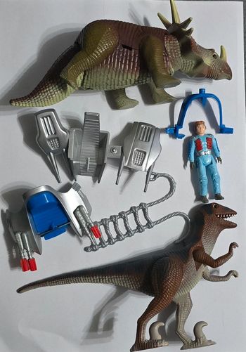 Lot dino riders styracosaurus + Deionychus avec accessoires