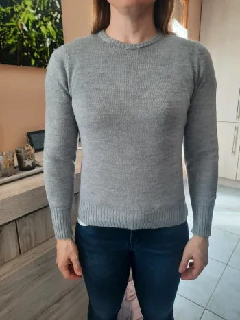 Pull gris