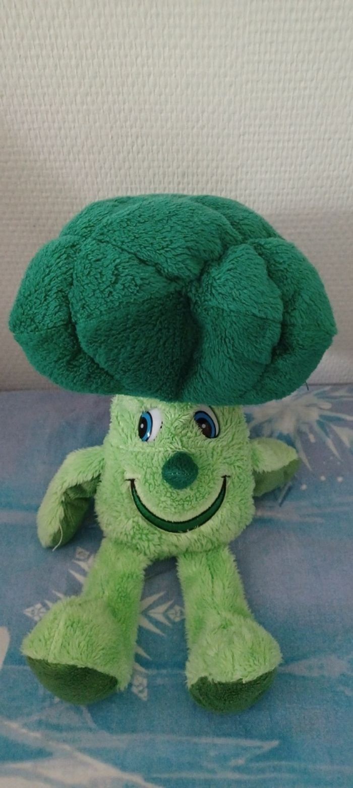 Très jolie petite peluche brocoli