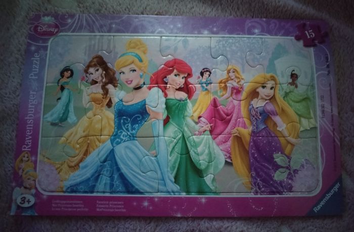 Lot de deux Puzzles Princesses Disney et Polly pocket - photo numéro 2