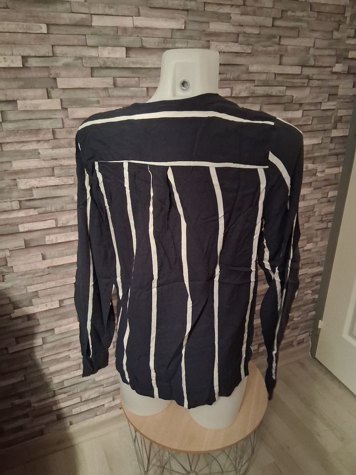 Chemisier cache cœur  noir et blanc - photo numéro 2