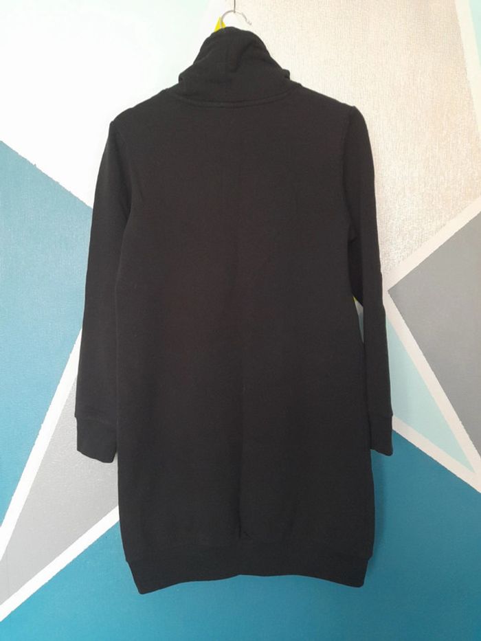 Robe pull avec poche avant - photo numéro 4