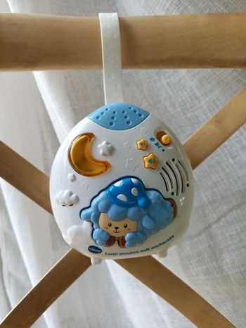 Veilleuse projecteur plafond Lumi mouton nuit enchantée